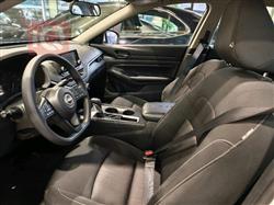 نیسان ئەلتیما